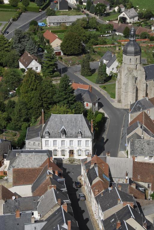 Hotel Du Berry Aigurande Exterior photo